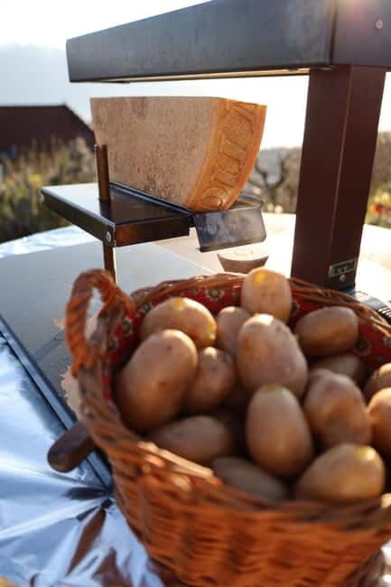 Montreux: Cheese like a local with lake & mountain views - Key Points