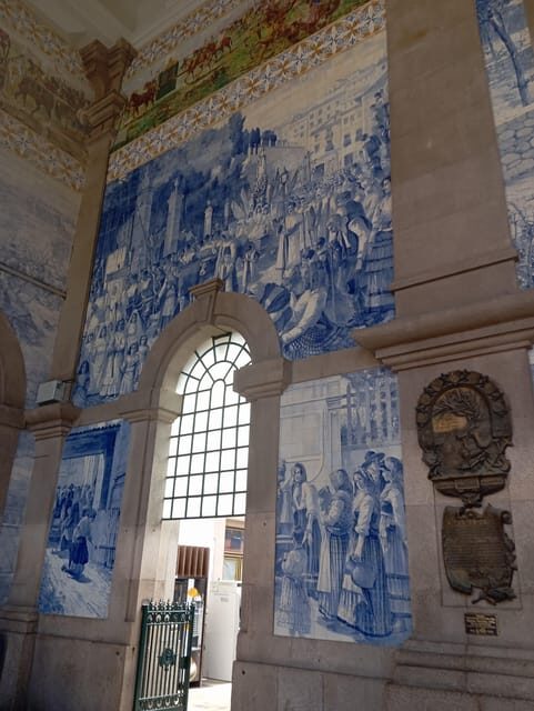 Monumental and historical Oporto with the Stock Exchange Palace - FAQ