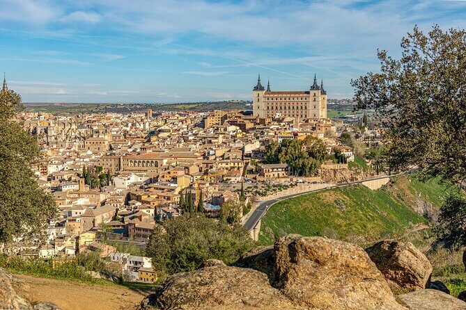 Monumental Toledo! Guided tour from Madrid with the Cathedral - FAQs