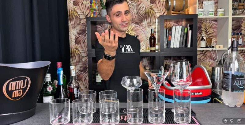 Monza: mixology experience with Lisander: discover and make cocktails - Key Points