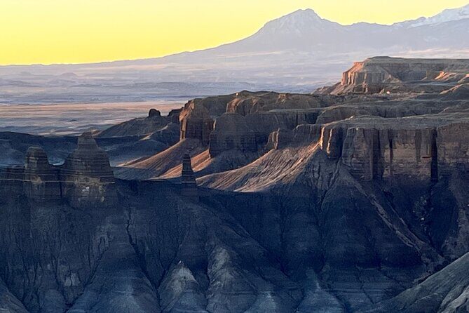 Moonscape Overlook Factory Butte and Bentonite Hills - Practicalities and Logistics