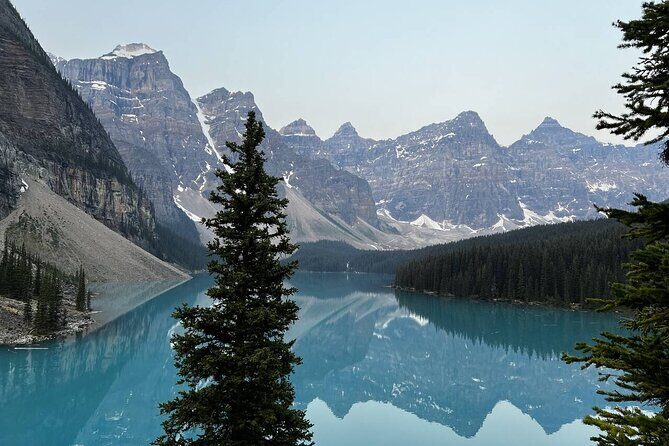 Moraine Lake and Lake Louise Day Tour - Exploring the Moraine Lake and Lake Louise Day Tour: A Balanced Look