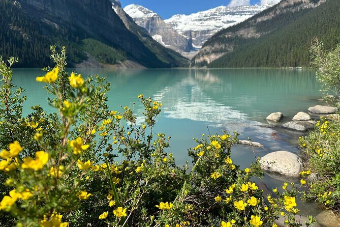 Moraine Lake And Lake Louise Tour from Banff - FAQ