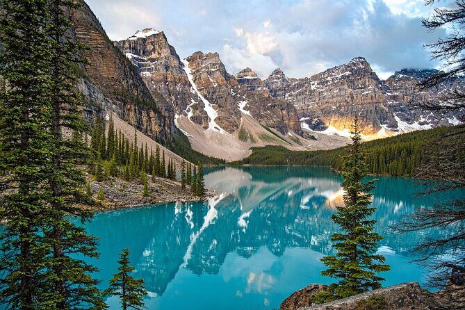 Moraine Lake and Lake Louise Tour from Calgary - Canmore - Banff - What’s the Value for the Price?