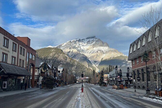 Moraine Lake Banff Town Lake Louise Johnston Canyon - Who Should Consider This Tour?