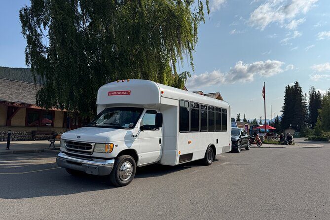 Moraine Lake Shuttle Half Day Lake Visit - Key Points
