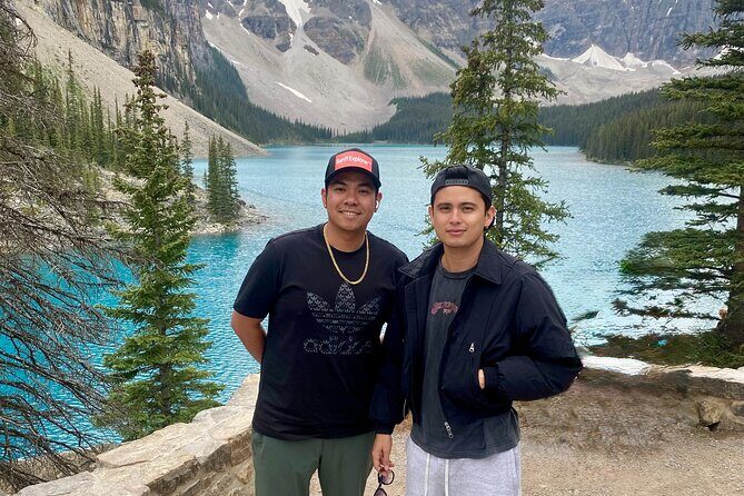 Moraine Lake Sightseeing from Lake Louise Village Samson Mall - Key Points