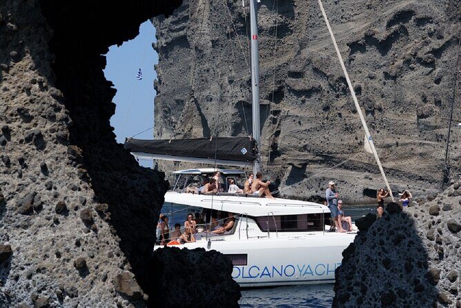 Morning Caldera Cruise with BBQ Meal and Drinks - FAQ