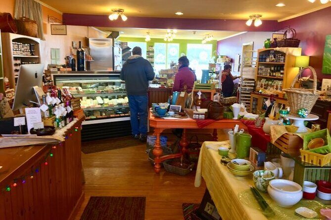 Morning Catch Walking Foodie Tour of Boothbay Harbor - Stop 5: Eventide Specialties