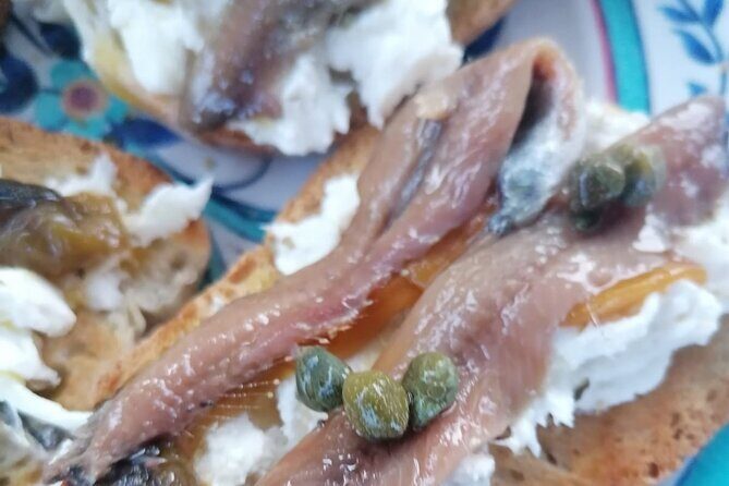 Morning or evening tour with aperitif, lunch or dinner and bathroom breaks - Who Is This Tour Best For?