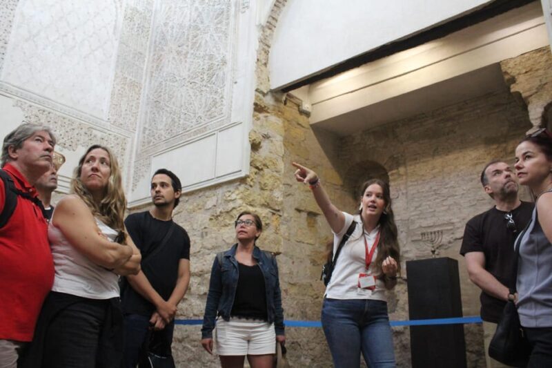 Mosque-Cathedral of Cordoba and Jewish Quarter Tour - The Guides: The Heart of the Tour