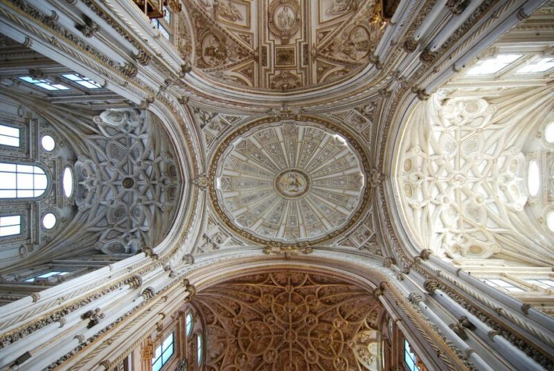 Mosque-Cathedral of Córdoba Guided Tour with Tickets - The Value of Guided Tours in Such a Monument