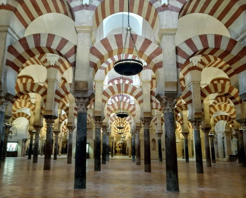 Mosquée Cathédrale tour guidé en petit group en français - FAQs