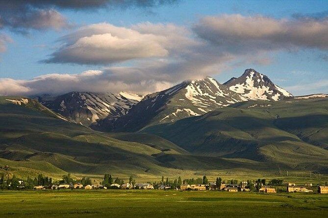Mount Aragats, Amberd Fortress, Saghmosavank Monastery, Alphabet - private tour - FAQ