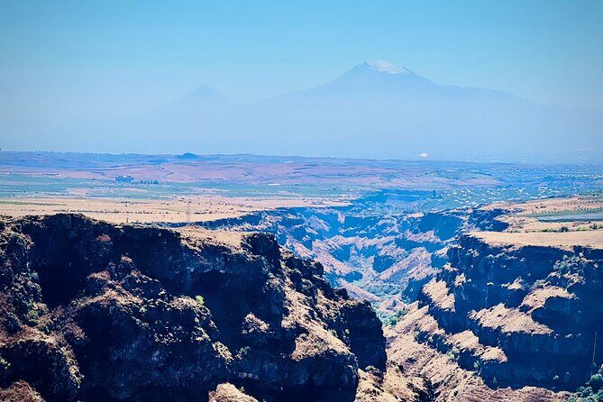 Mount Aragats,Amberd Fortress,Alphabet Monument, Saghmosavank - FAQ