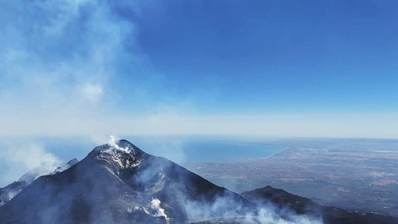Mount Etna: Central Crater (3340mt.) with cable car and jeep - Who Should Consider This Tour