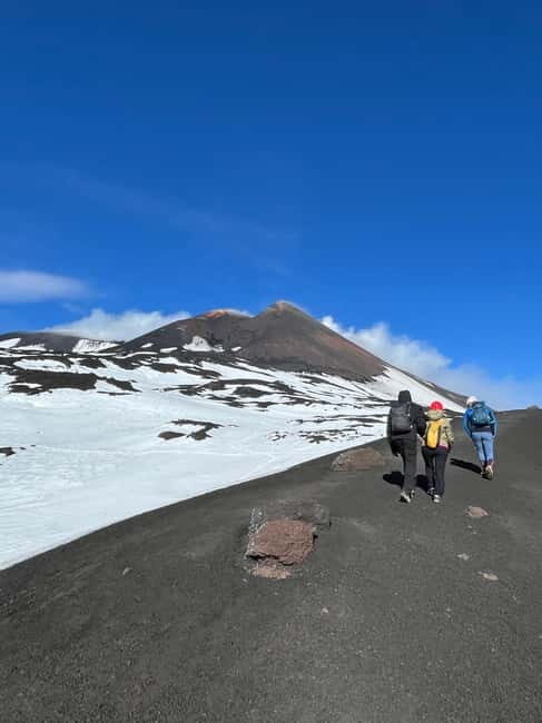Mount Etna: Tour From 2500 mt to 3000 mt With Volcanological Guide - The Experience in Detail