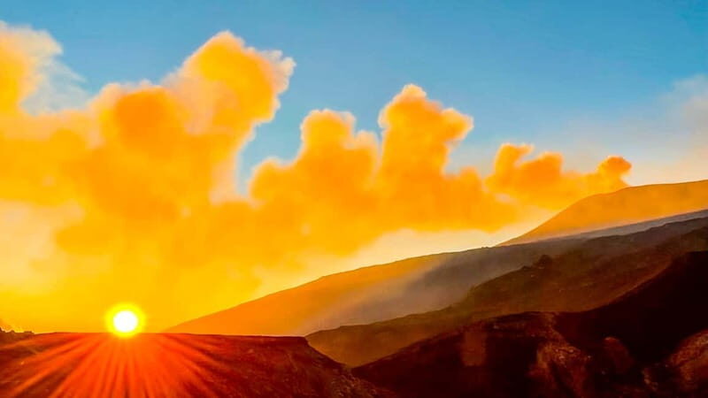 Mount Etna: Trek to 3000m with cable car and 4x4 - The Sum Up