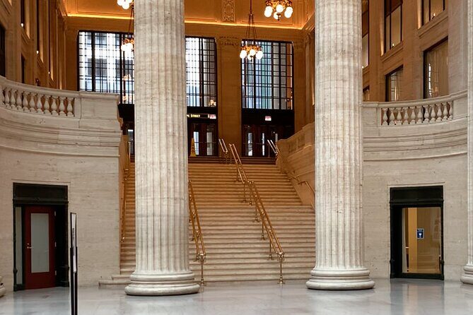 Movie and TV Guided Walking Tour Through Chicago Union Station - FAQs