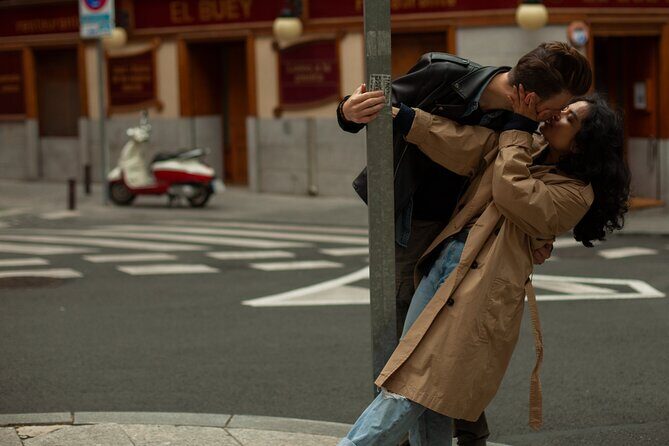 Movie Inspired 30 Minute Private Photoshoot in Madrid - What to Expect from the Madrid Movie-Inspired Photoshoot