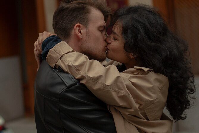 Movie Inspired 30 Minute Private Photoshoot in Madrid - FAQ