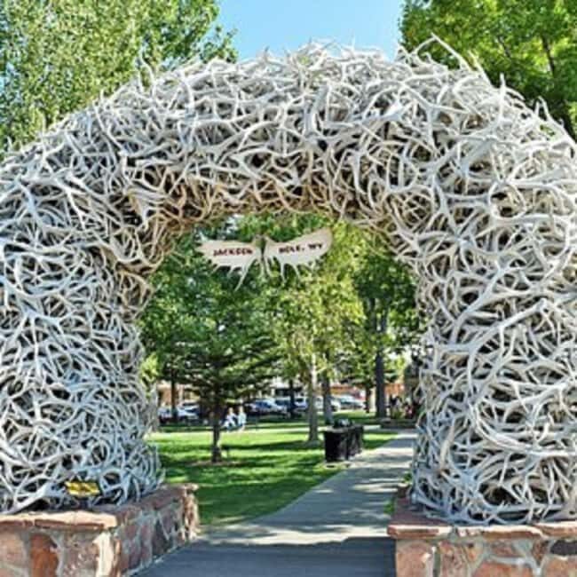 Mt Rushmore Yellowstone & Arches National Parks 7-day Tour - Key Points