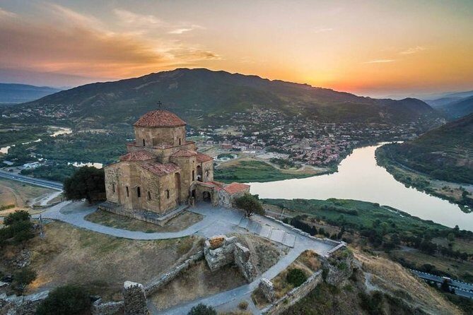 Mtskheta - Jvari - Samtavro, the cradle of Georgian Christianity. Private tours - Key Points