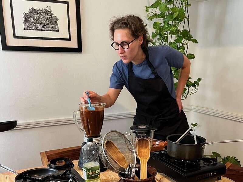 Muchos moles: Multi-variety mole cooking class and feast - Key Points