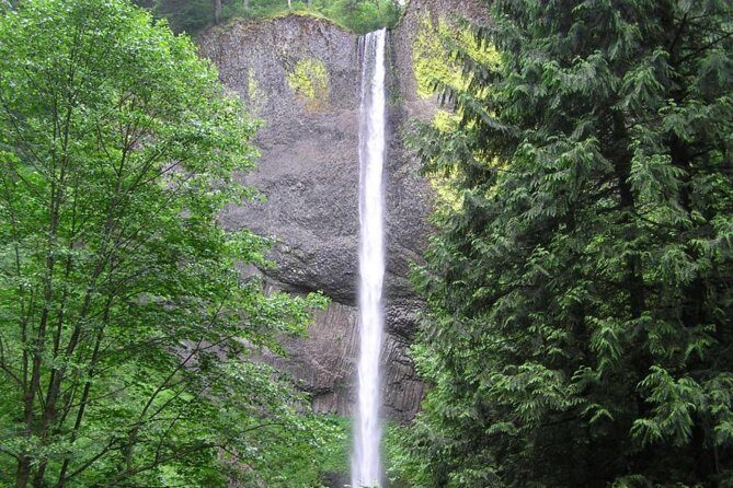 Multnomah Falls & Columbia River Gorge Tour with Gray Line -PDX03 - FAQs