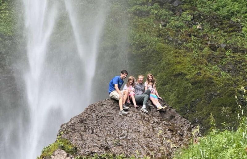 Multnomah Falls: Sunset Guided Tour to Five Waterfalls - An Overview of the Waterfalls and Experience