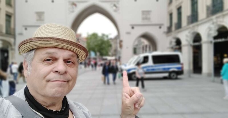 Munich: Bavarian Beer Walking Tour with Samples - Key Points