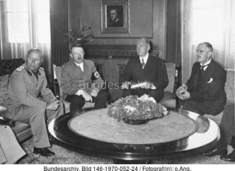 Munich: Book author offers private tours on Hitler and National Socialism - Key Points