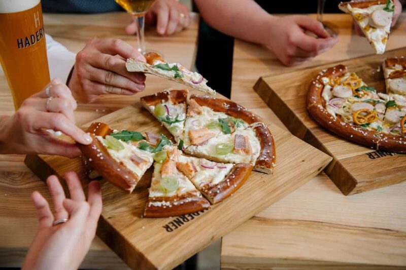 Munich: Brewery Experience with Beer & Regional Food - How does the brewery tour work?