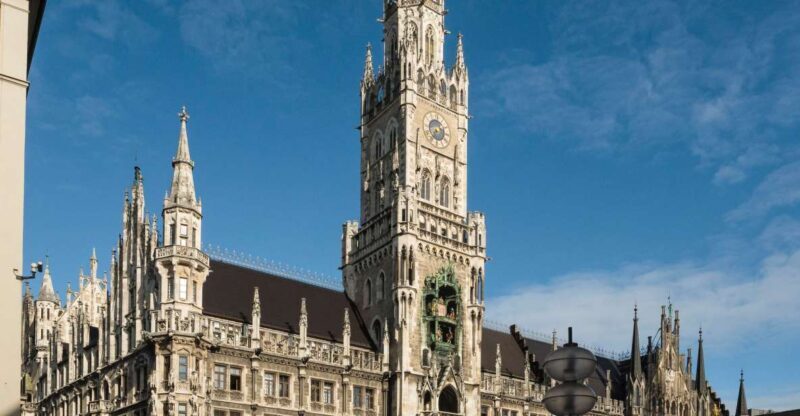 Munich: Guided Tour of the historic Town Hall on Marienplatz - Exploring Munich’s Town Hall: What’s on the Agenda?