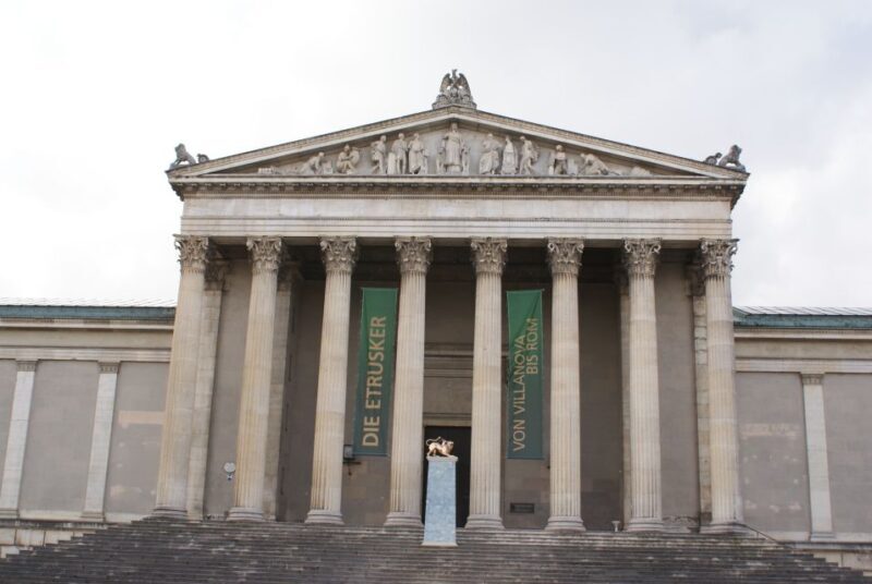 Munich: Nazi History 2-Hour Small Group Walking Tour - What to Expect From the Tour