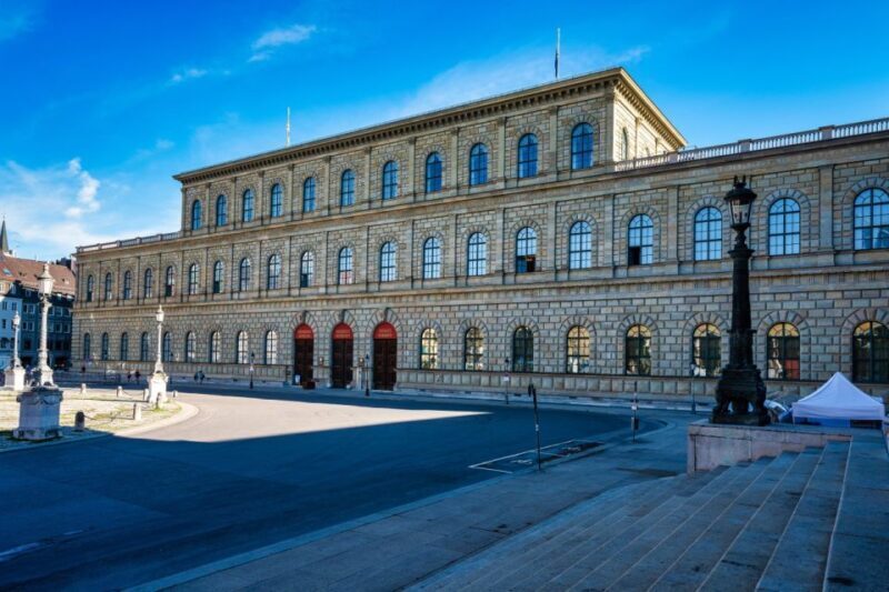 Munich: Residenz Palace, Museum and Treasury Private Tour - Key Points