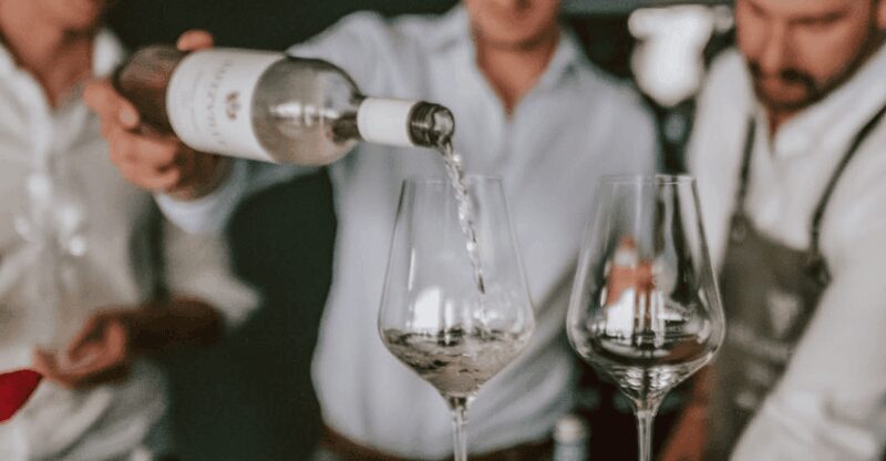 Munich: Romantic Wine Experience for Two at Viktualienmarkt - Key Points