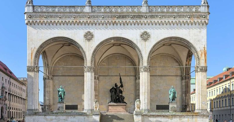 Munich: Third Reich & WWII Walking Tour - Königsplatz: Party Rallies and Political Theater