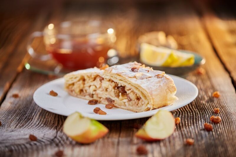 Munich: Traditional German Food and Old Town Private Tour - An Honest Look at the Munich Food & Old Town Tour