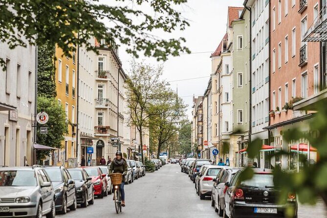 Munich Walking Tour: Private Highlights & Hidden Gems by a Local - Why Choose a Private, Custom Munich Tour?