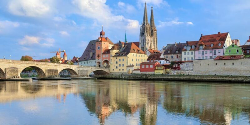 Munich:REGENSBURG MEDIEVAL BEAUTY-PRIVATE GUIDED TOUR BY CAR - A Closer Look at the Tour Experience