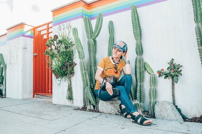 Murals and Graffiti Photoshoot - Posh Melrose with a Photographer in Los Angeles - An In-Depth Look at the Murals and Graffiti Photoshoot