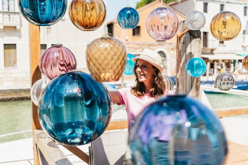 Murano & Burano: Boat Tour with Guide & Glass Factory Visit - Burano: The Colorful Village