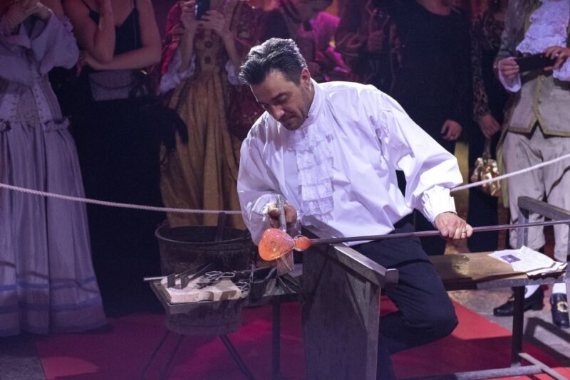 Murano: Glass Blowing Demonstration with Optional Drinks - A Closer Look at the Experience