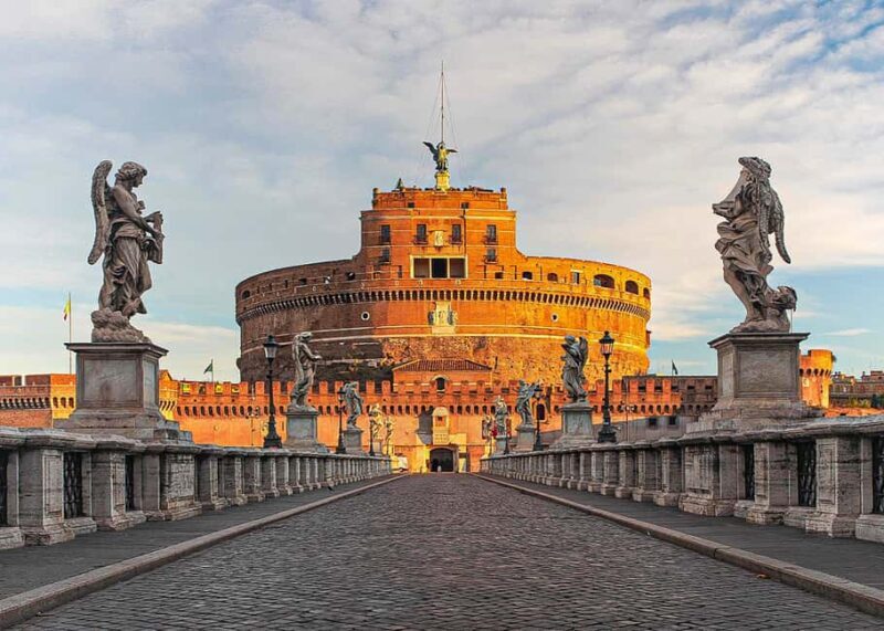 Murder, Mystery, and Ghosts: Romes Eerie Nighttime Tour - The Experience Itself: What’s It Like?