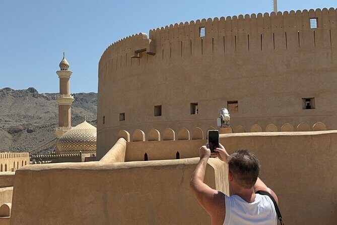 Muscat: Private Luxury Airport & Hotel Transfer - Key Points