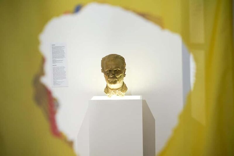 Museum of the 90s: Entry & Guided Tour - The Practicalities: Price, Duration, and Group Size