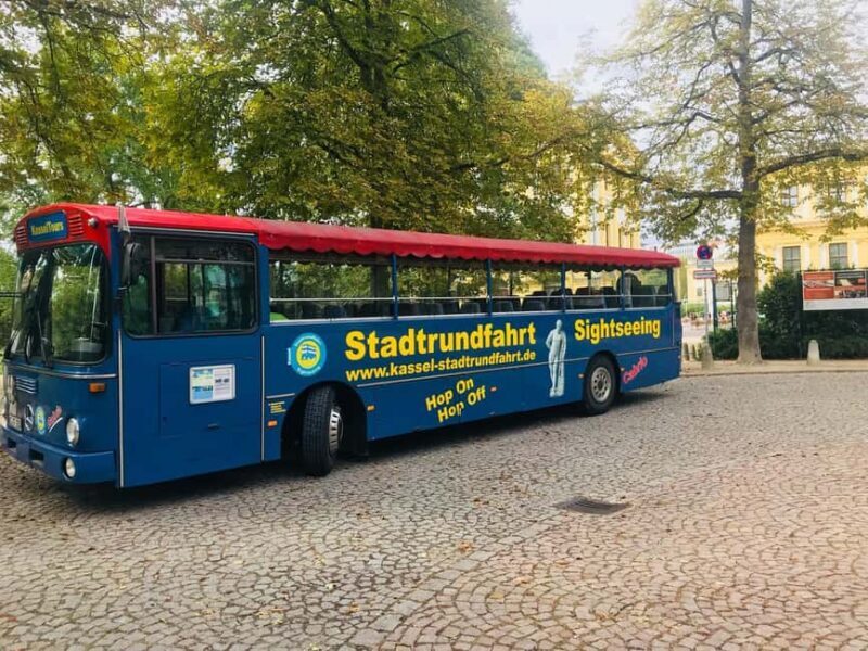 Music Express Kassel: Bus tour with live accordion, narration & drinks - The Experience in Detail