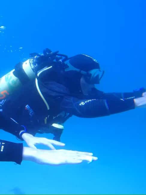 My first scuba dive into the Ocean from Sao Miguel - The Guides and Safety