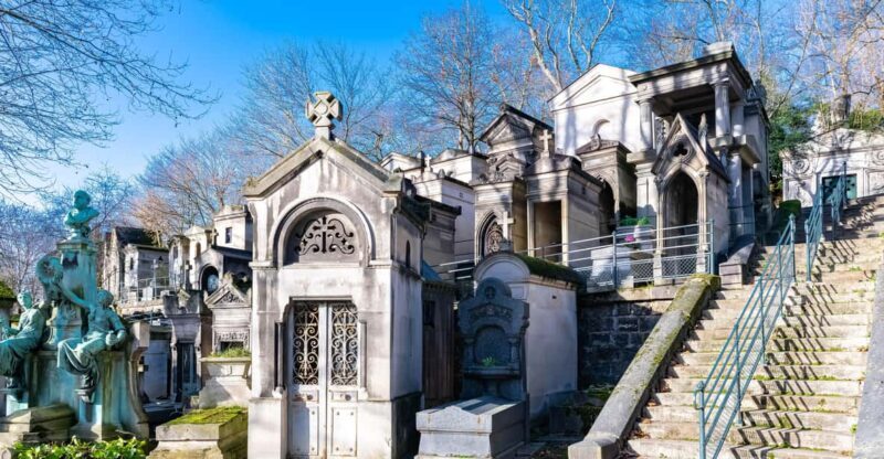 Mysteries of Père Lachaise - Key Points